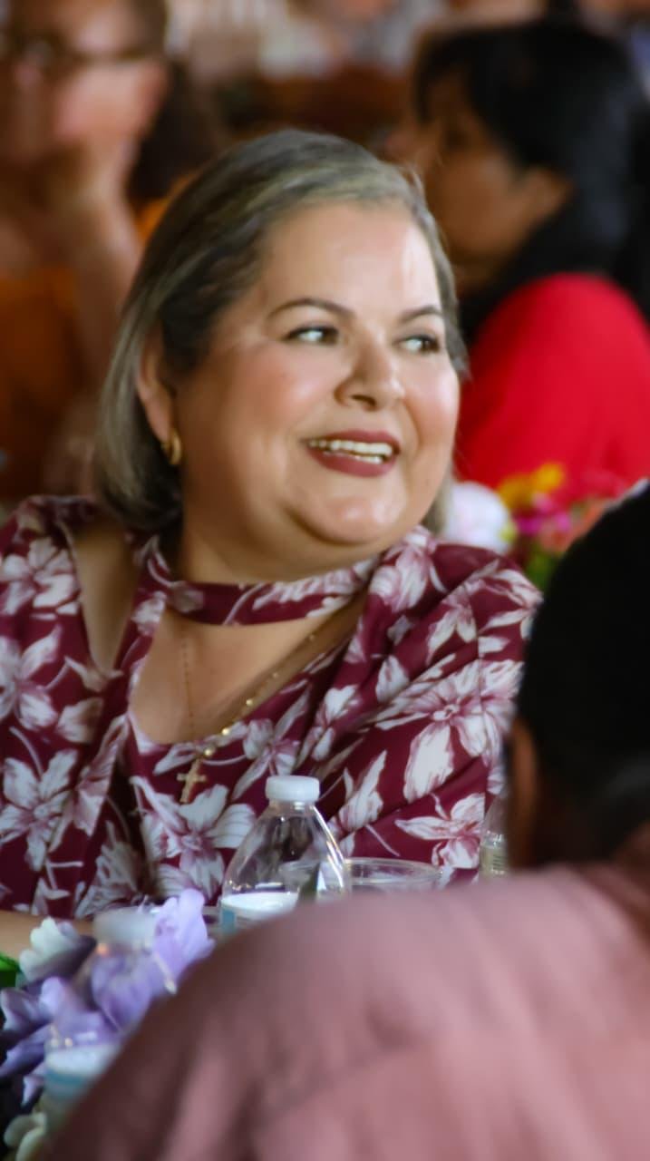 Invitan a Eva Moreno a celebrar el Día de las Madres en Algodones