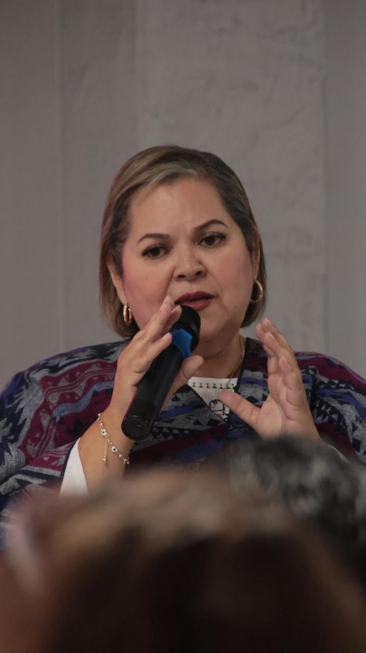 Vengo a mi casa, con mi familia a Casa Morena de Rosarito: Eva Moreno