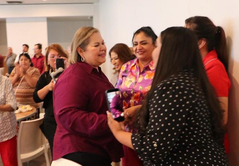 Se reúne Eva Moreno con liderazgos de Morena en Mexicali