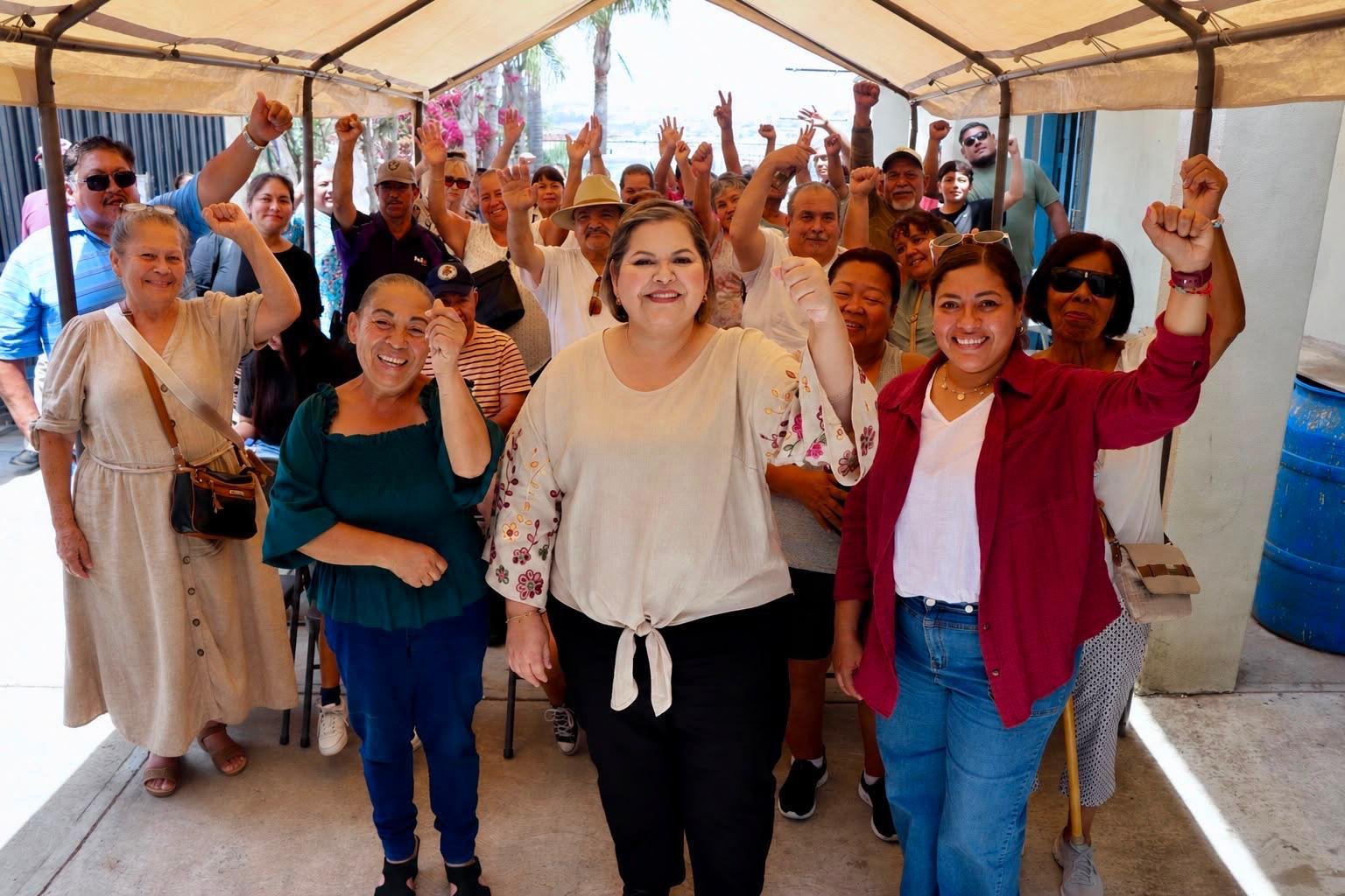 Refrenda Eva Moreno compromisos de la Cuarta Transformación con la comunidad